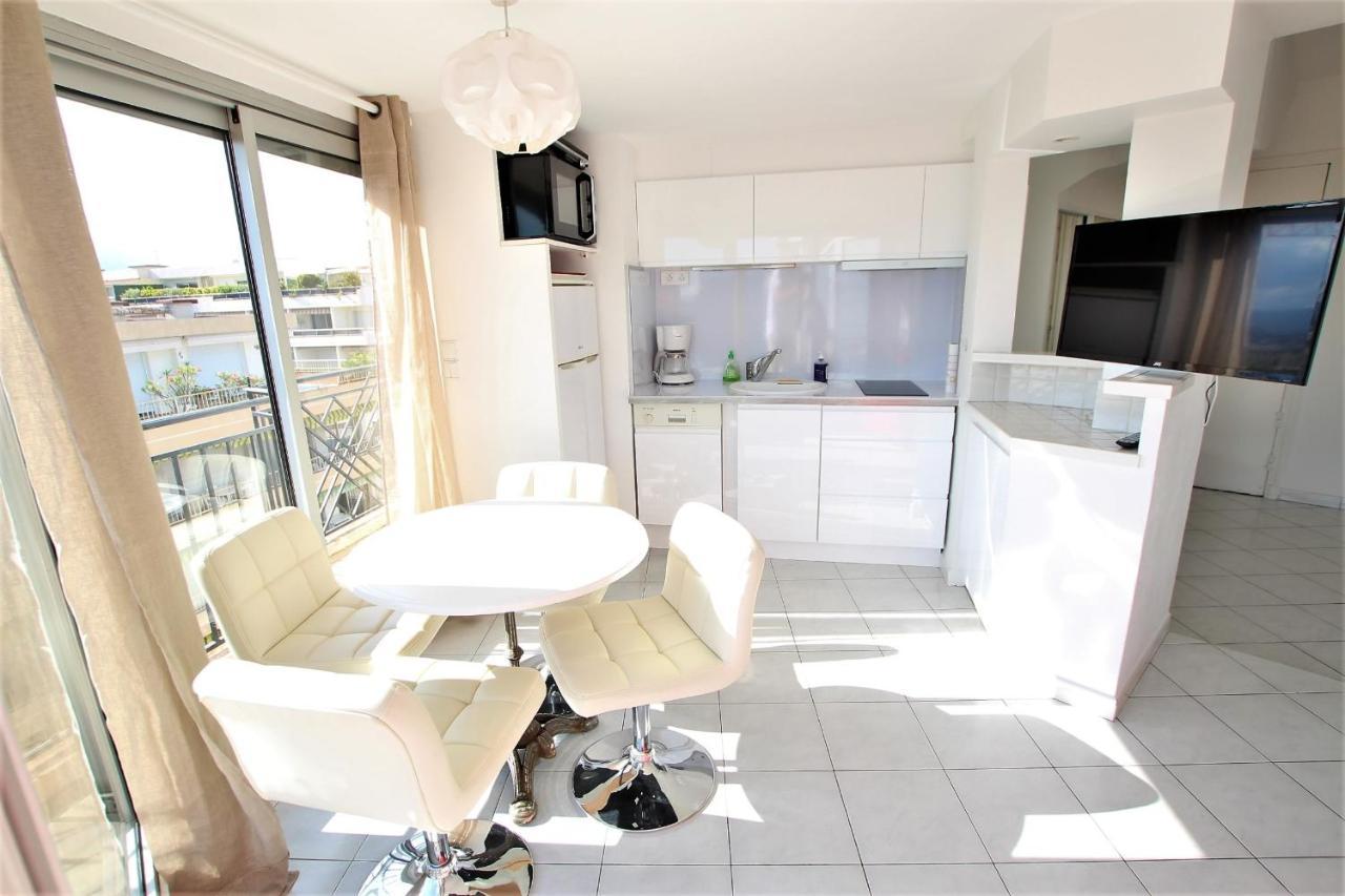 Nice Apartment Last Floor With Terrace And Clear View On The Sea Cannes Exterior foto